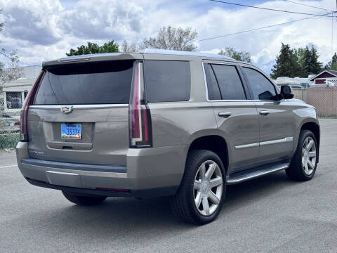 2018 Cadillac Escalade Luxury