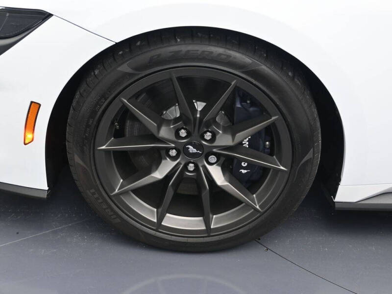 2025 Ford Mustang Dark Horse