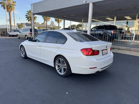 2013 BMW 3 Series 328i