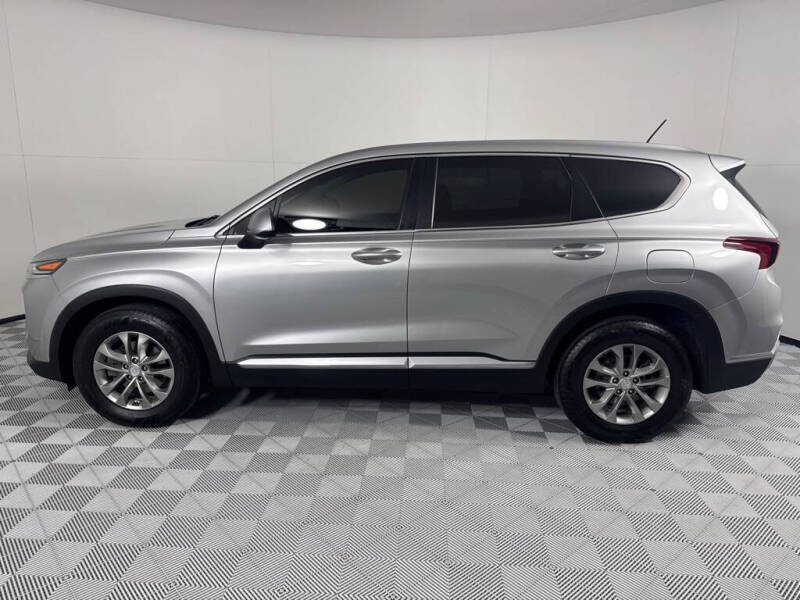 2020 Hyundai Santa Fe SE