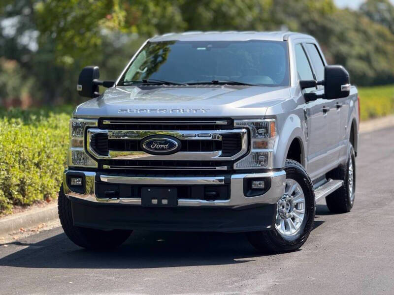 2021 Ford F-250 Super Duty XLT's photo