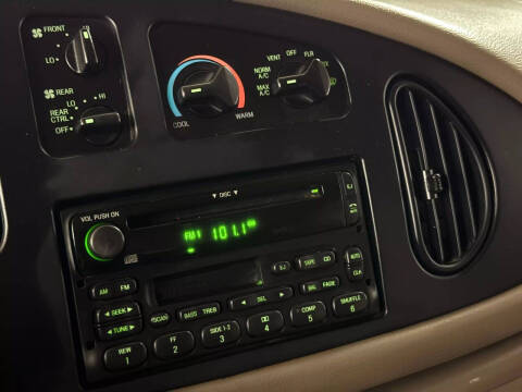 2002 Ford E-Series E-350 SD XLT