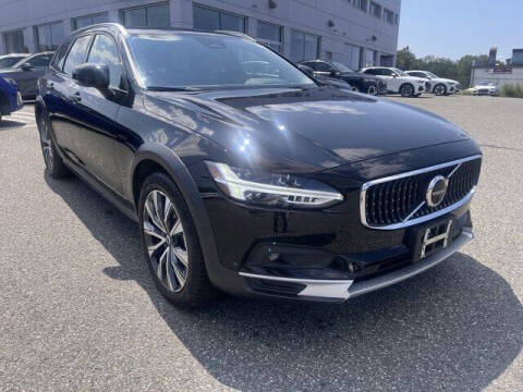 2023 Volvo V90 Cross Country B6 Plus