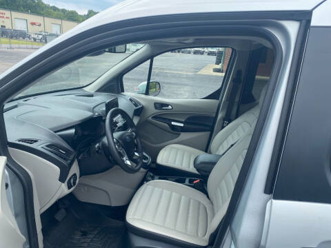 2023 Ford Transit Connect Titanium