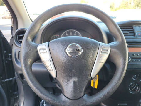 2017 Nissan Versa 1.6 S
