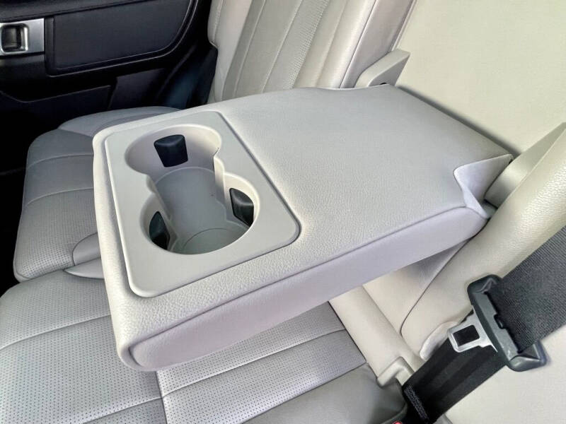 2017 Land Rover Discovery SE