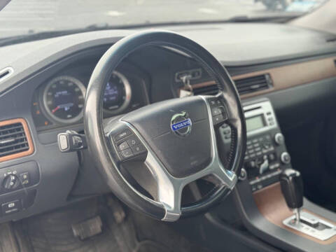 2010 Volvo XC70 3.2