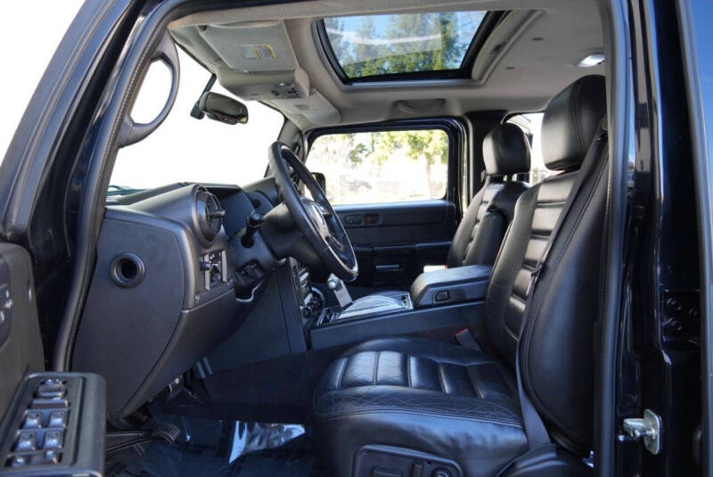 2005 HUMMER H2 Lux Series