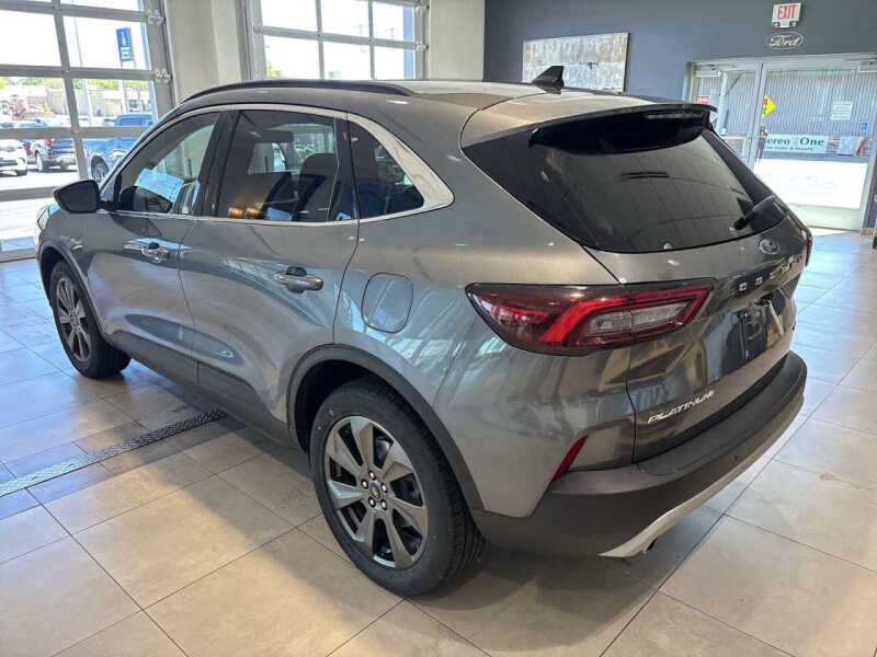 2024 Ford Escape Platinum