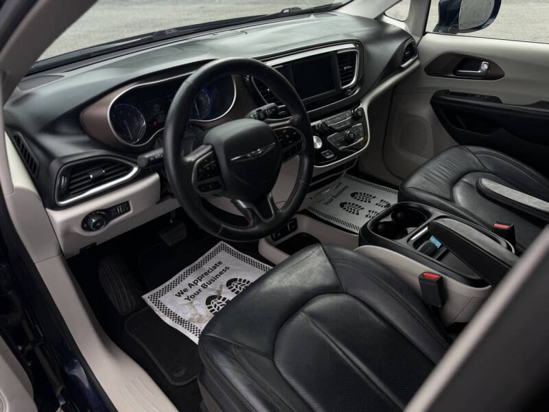 2019 Chrysler Pacifica Touring L