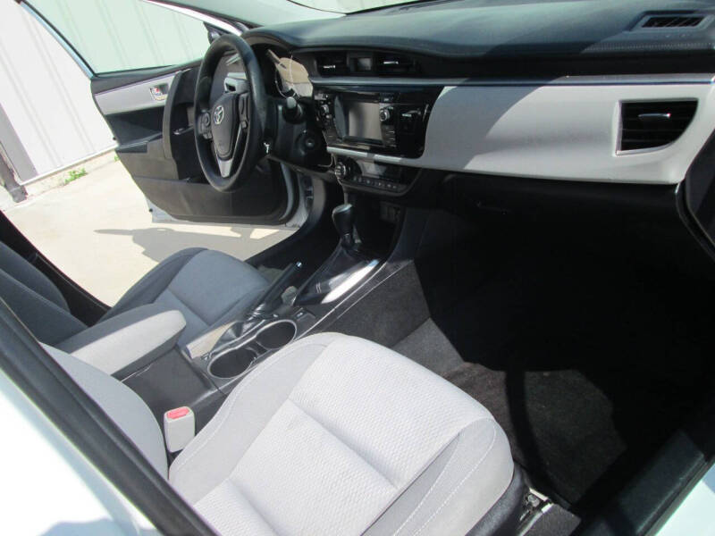 2015 Toyota Corolla LE