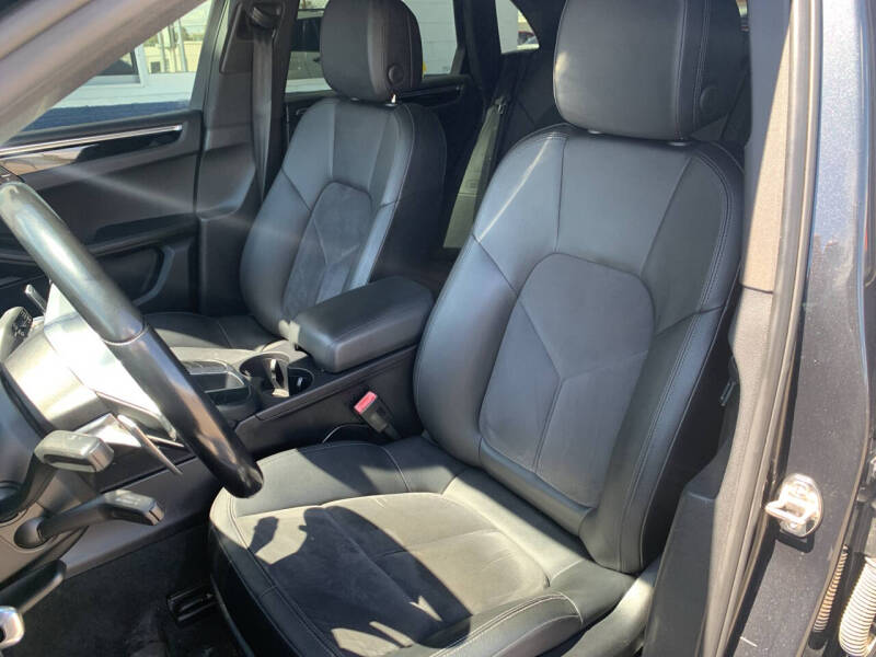 2017 Porsche Macan S