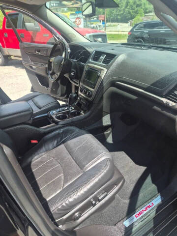 2016 GMC Acadia Denali