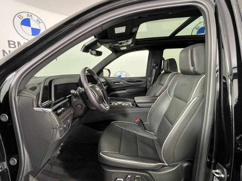 2024 Cadillac Escalade Sport