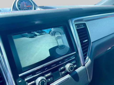 2015 Porsche Macan S