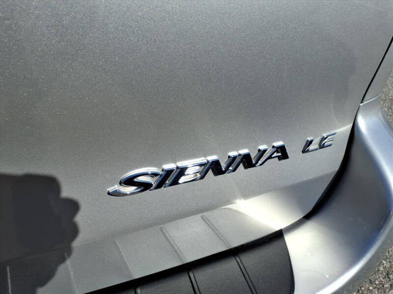 2009 Toyota Sienna LE 7-Passenger