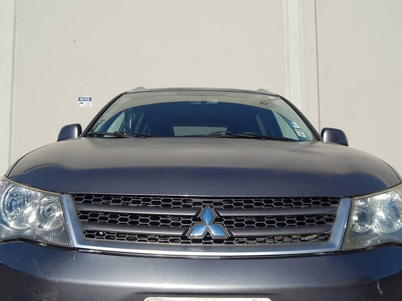 2008 Mitsubishi Outlander XLS