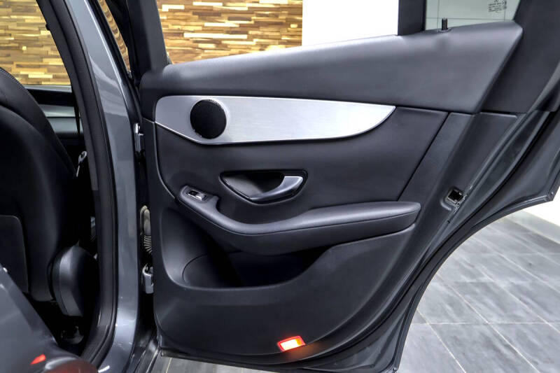 2020 Mercedes-Benz GLC GLC 300 4MATIC