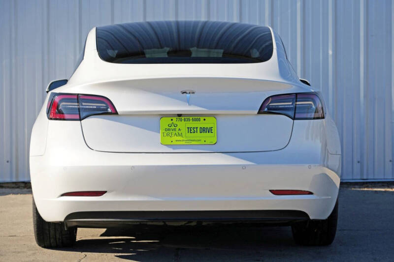 2021 Tesla Model 3 Standard Range Plus