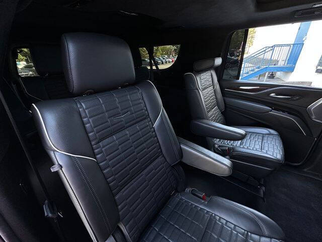 2022 Cadillac Escalade ESV Sport Platinum