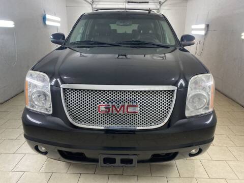 2013 GMC Yukon XL for sale at 4 Friends Auto Sales LLC in Indianapolis IN