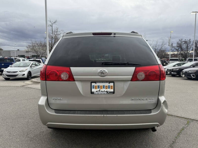 2007 Toyota Sienna LE 7-Passenger