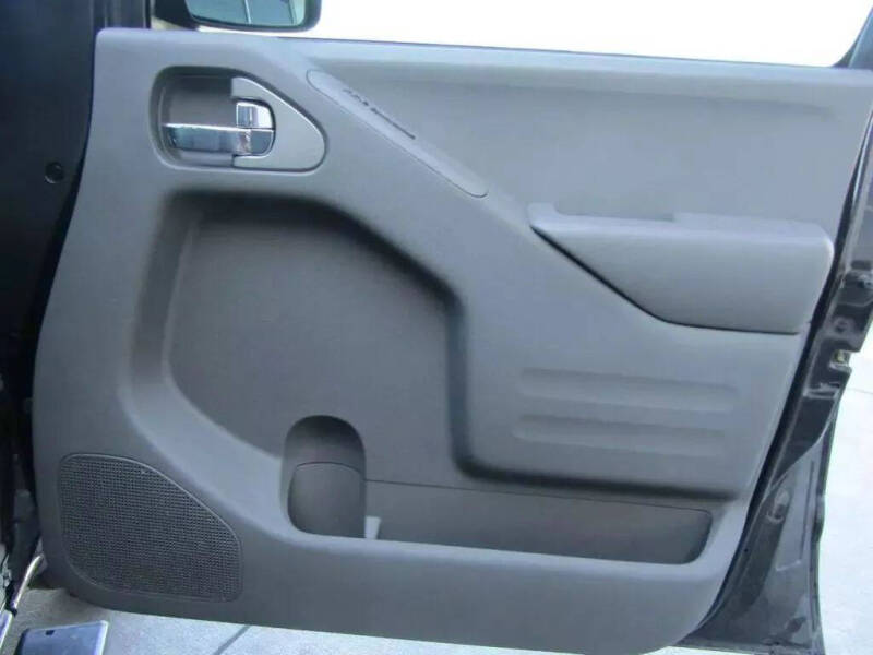 2016 Nissan Frontier Desert Runner