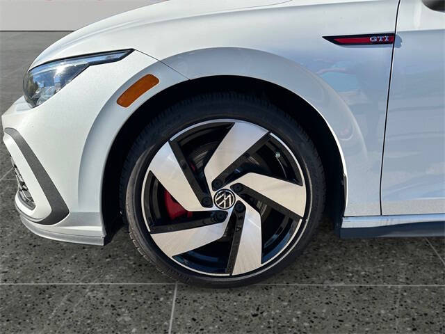 2023 Volkswagen Golf GTI SE