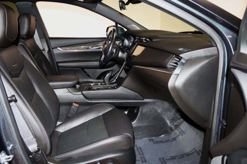 2020 Cadillac XT5 Sport