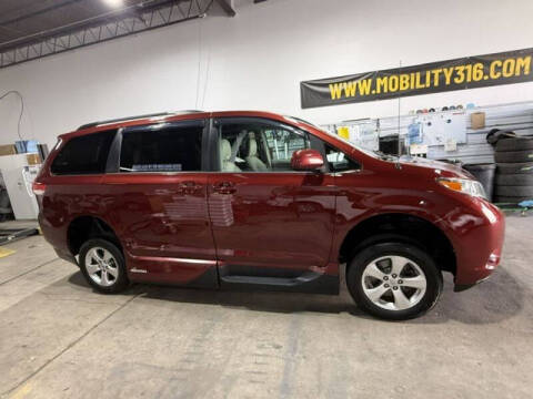 2014 Toyota Sienna LE 8-Passenger