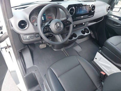 2025 Mercedes-Benz Sprinter 2500