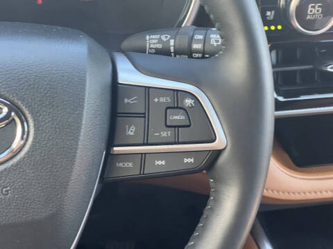 2024 Toyota Highlander Platinum