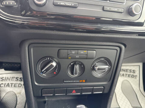 2013 Volkswagen Beetle 2.5L Entry PZEV