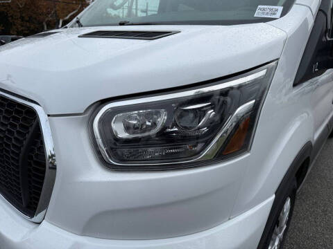 2023 Ford Transit 350 XLT