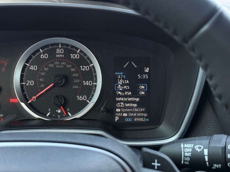 2022 Toyota Corolla Hatchback SE