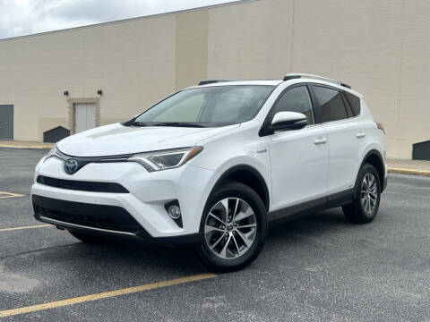 2017 Toyota RAV4 Hybrid XLE