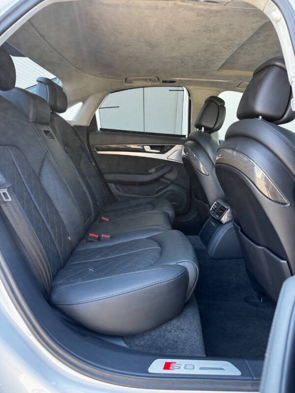 2014 Audi S8 4.0T quattro