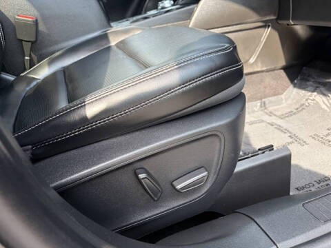 2025 Ford Escape Platinum