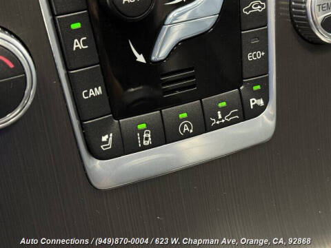 2015 Volvo XC60 T5 Drive-E Platinum