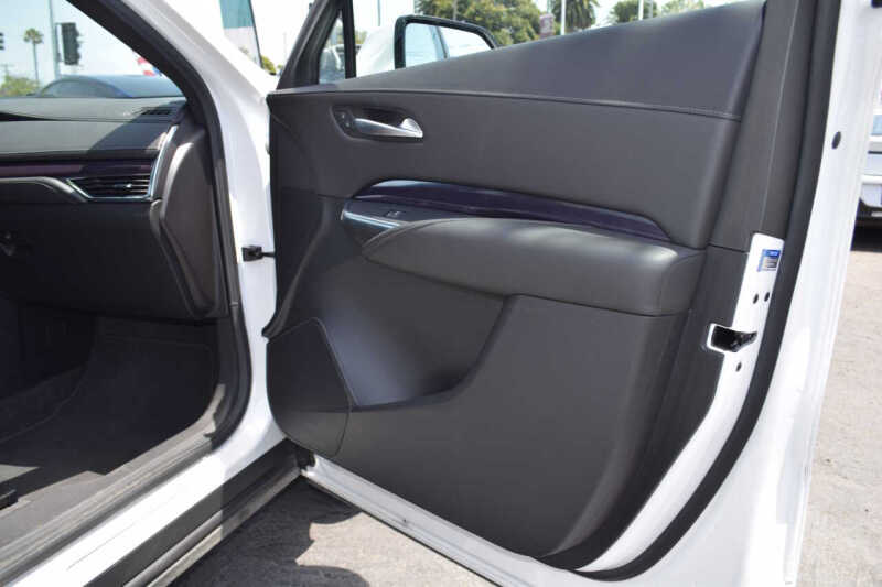 2022 Cadillac XT4 Luxury
