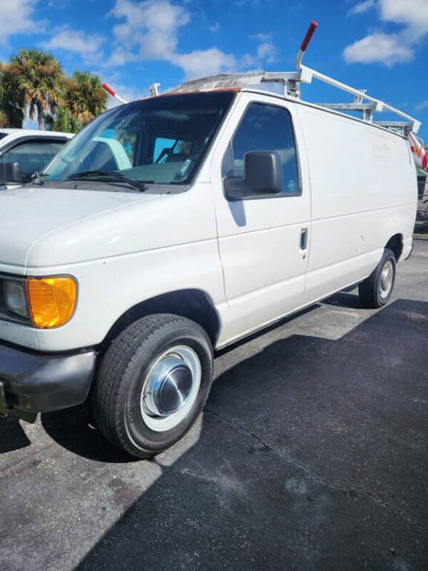 2005 Ford E-Series E-250