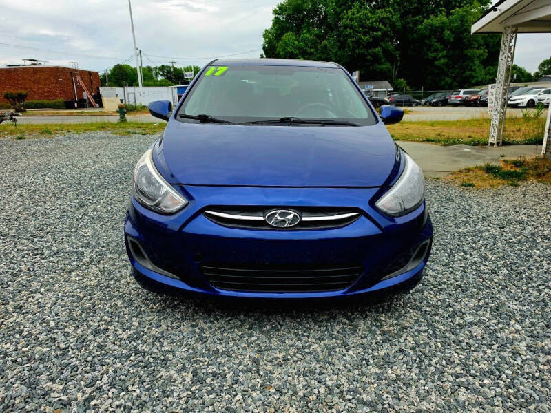 2017 Hyundai Accent SE