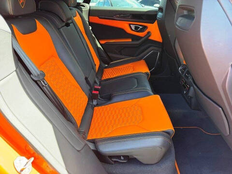 2022 Lamborghini Urus