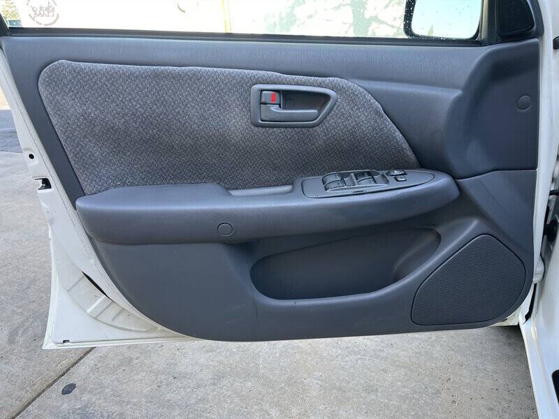 2000 Toyota Camry LE