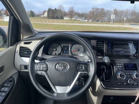 2016 Toyota Sienna L 7-Passenger
