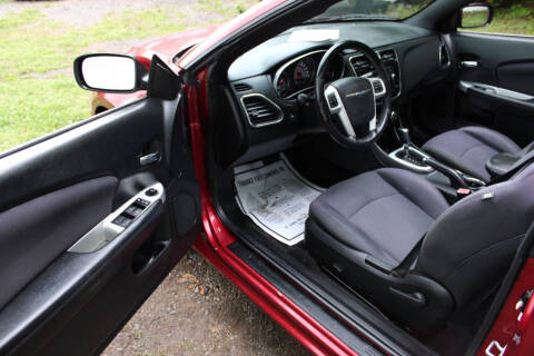 2013 Chrysler 200 Touring