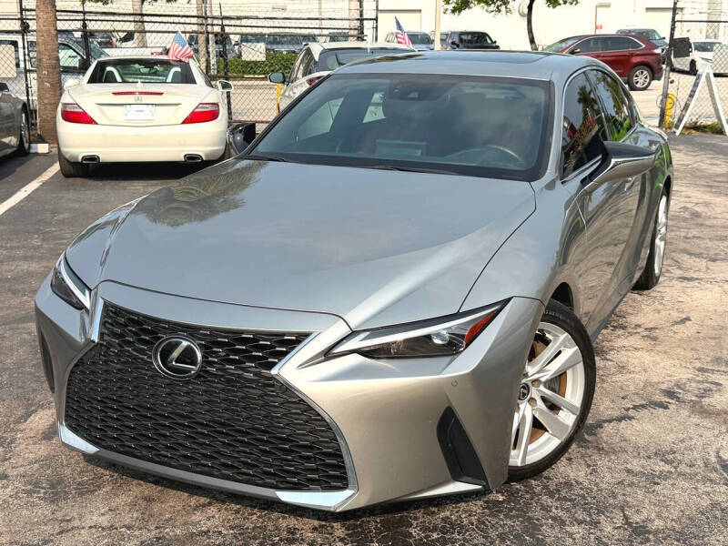 2023 Lexus IS 300