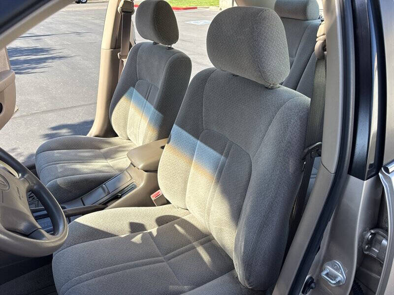 2000 Toyota Camry LE V6