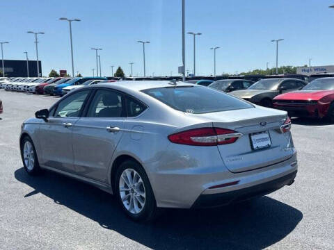 2020 Ford Fusion SE