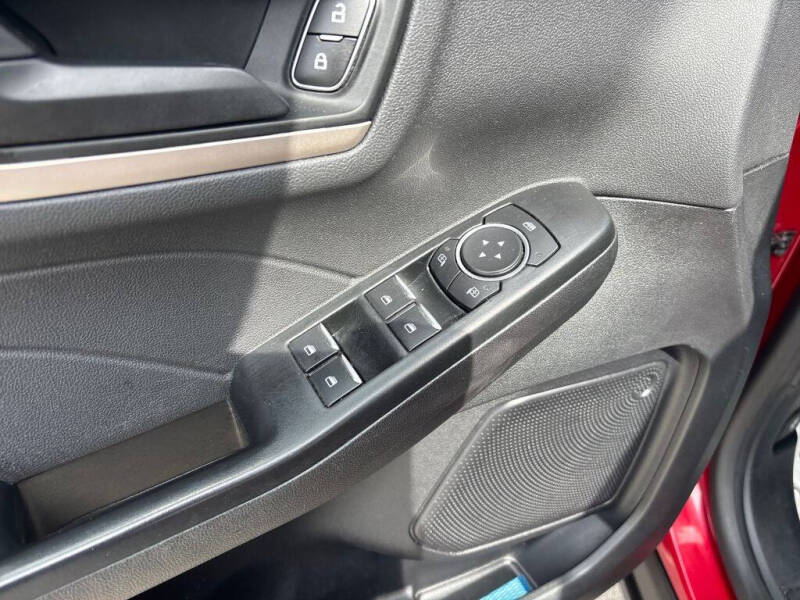 2022 Ford Escape SE